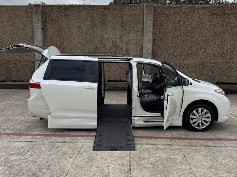 2015 Toyota Sienna