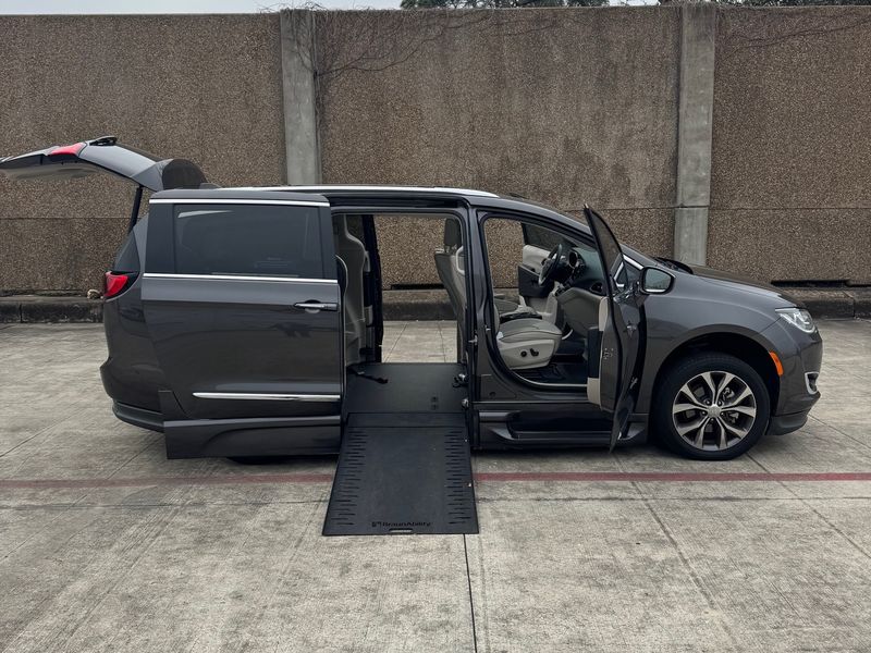 2020 Chrysler Pacifica